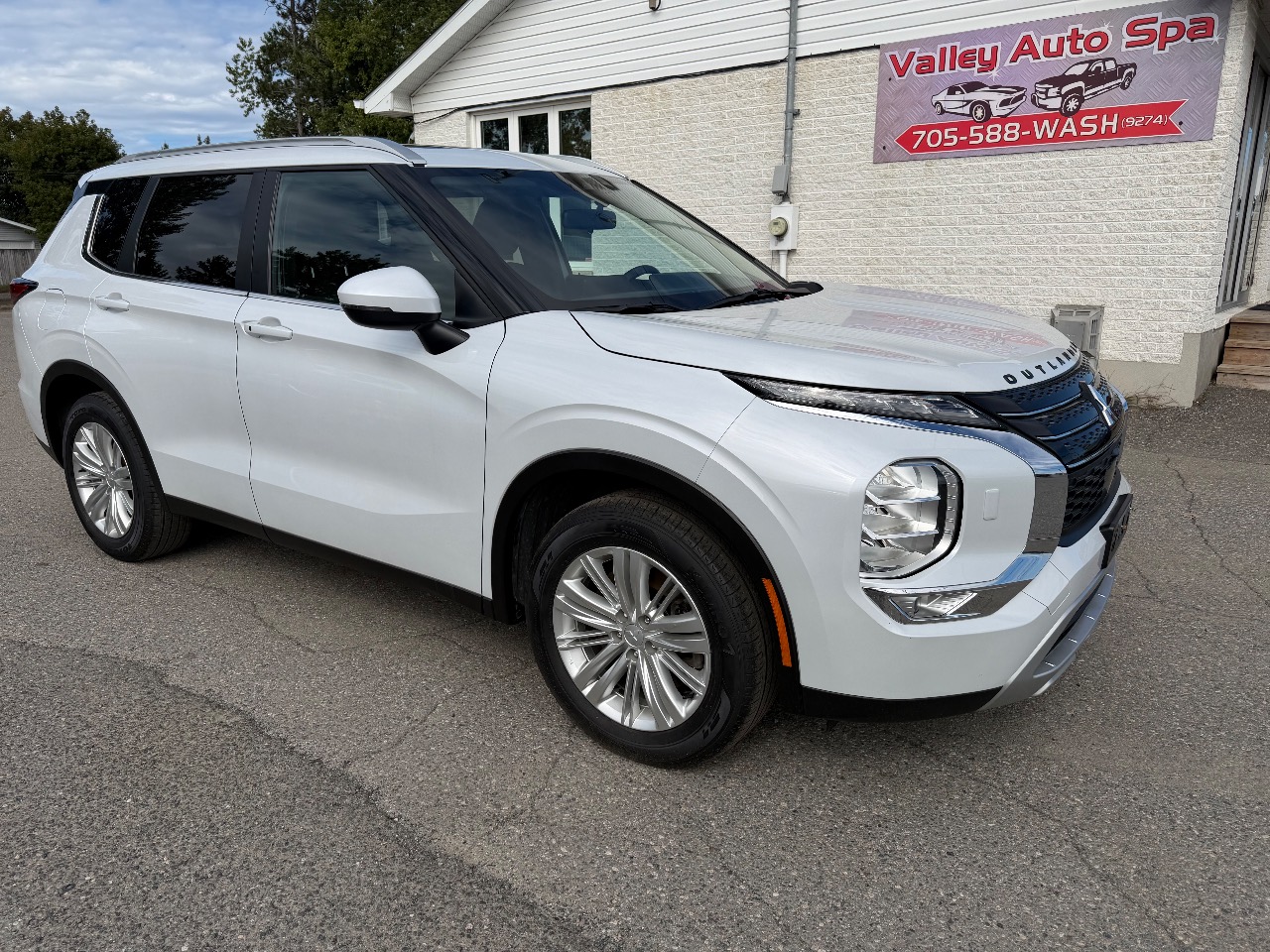 2024 Mitsubishi Outlander