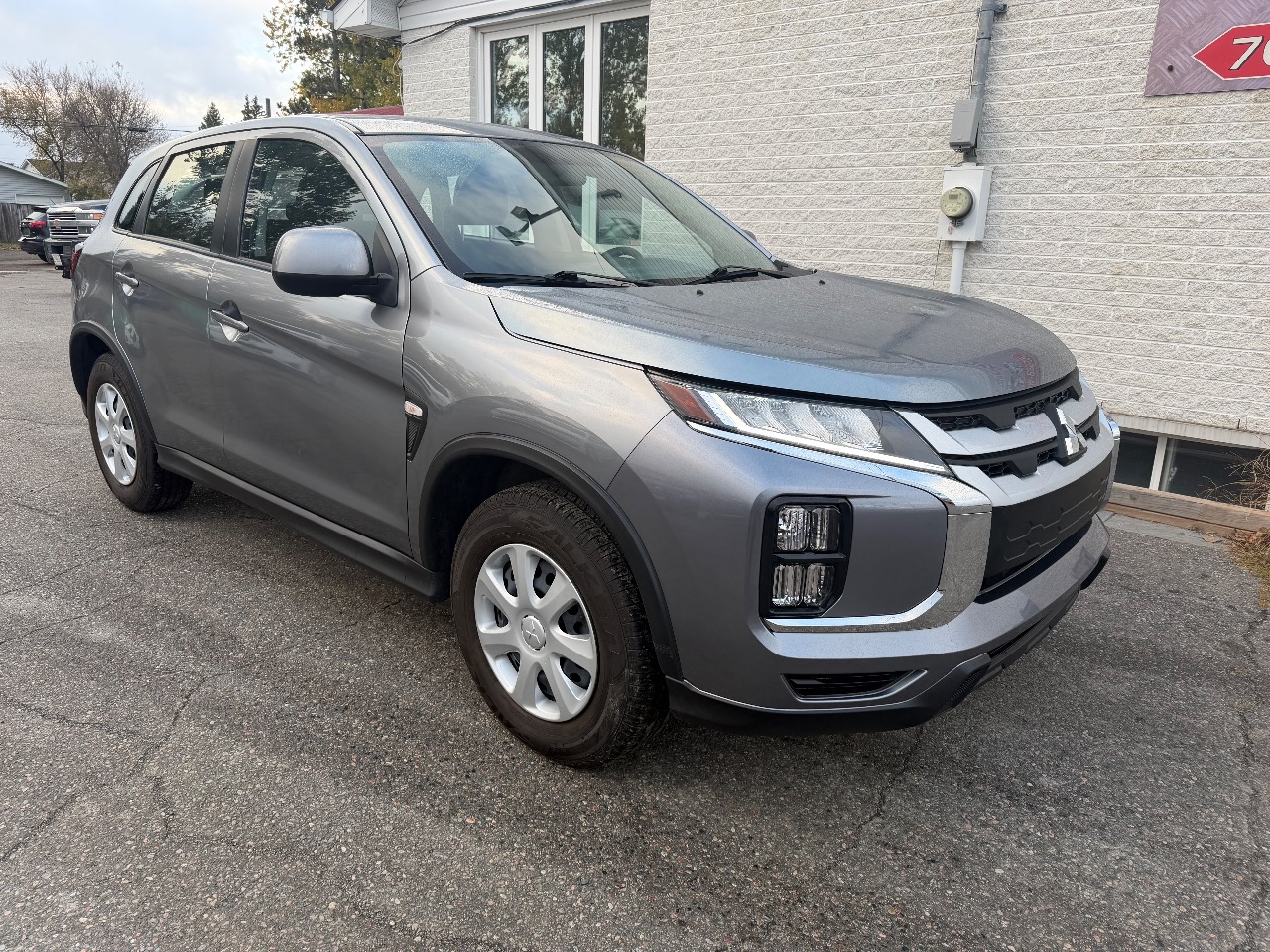 2023 Mitsubishi RVR